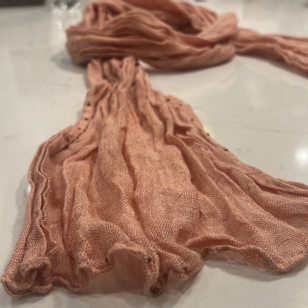 Eileen Fisher scarf. - Picture 2 of 5